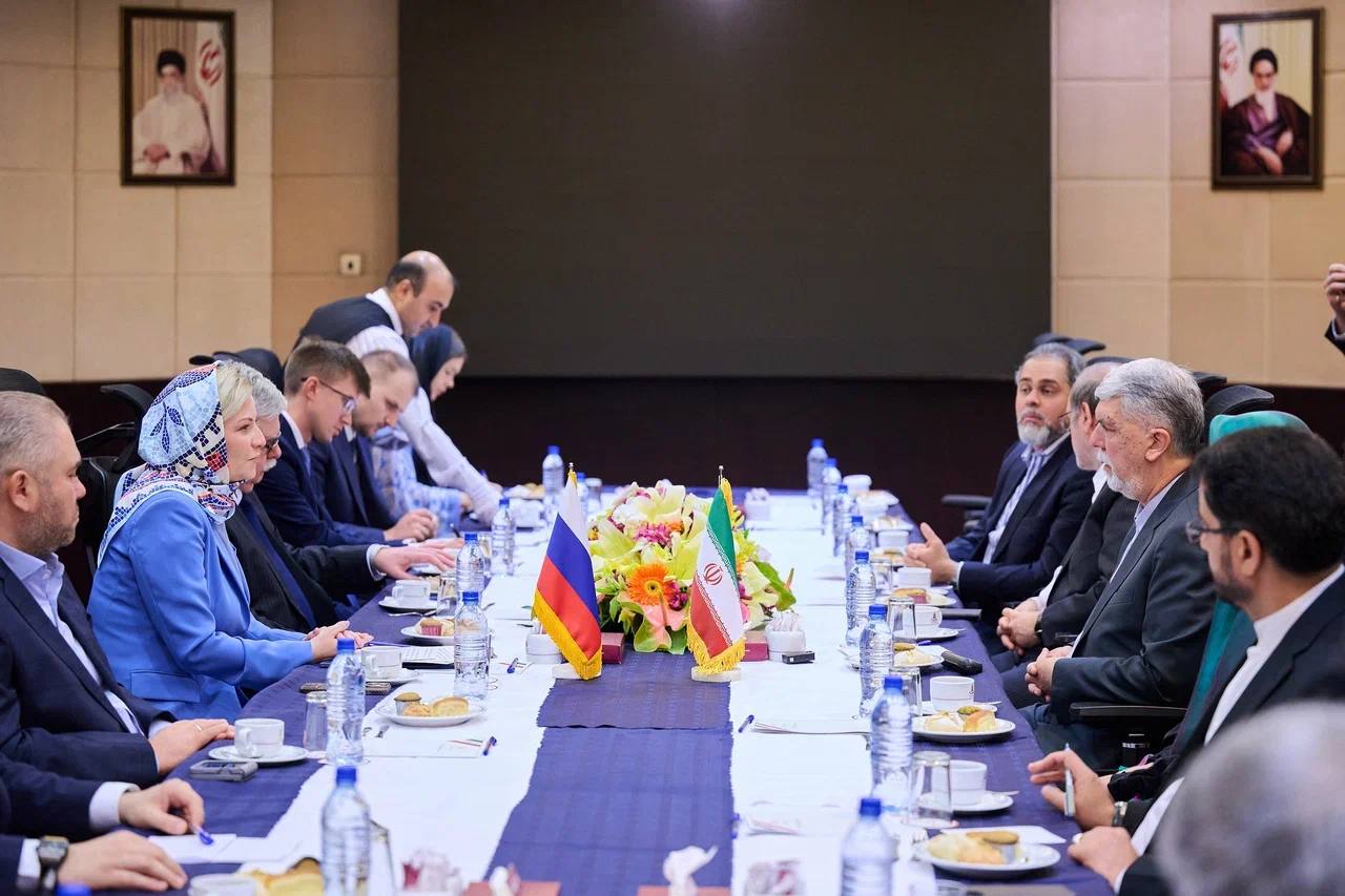 photo_5350697444956041056_y