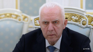 photo_5402518841021109019_y